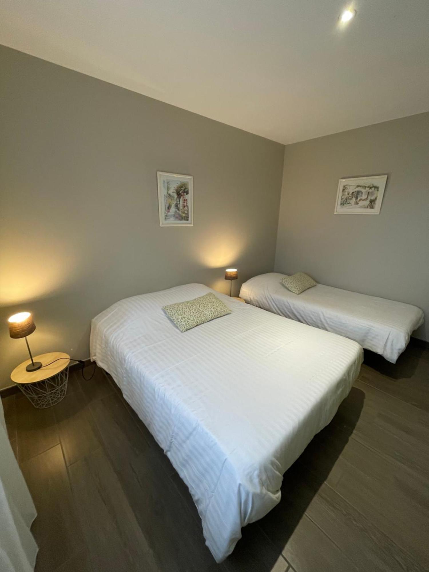 Piscine intérieure privée chauffée toute l'année à 29 Quiévrecourt Exterior foto