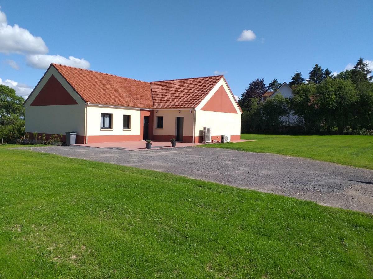Piscine intérieure privée chauffée toute l'année à 29 Quiévrecourt Exterior foto